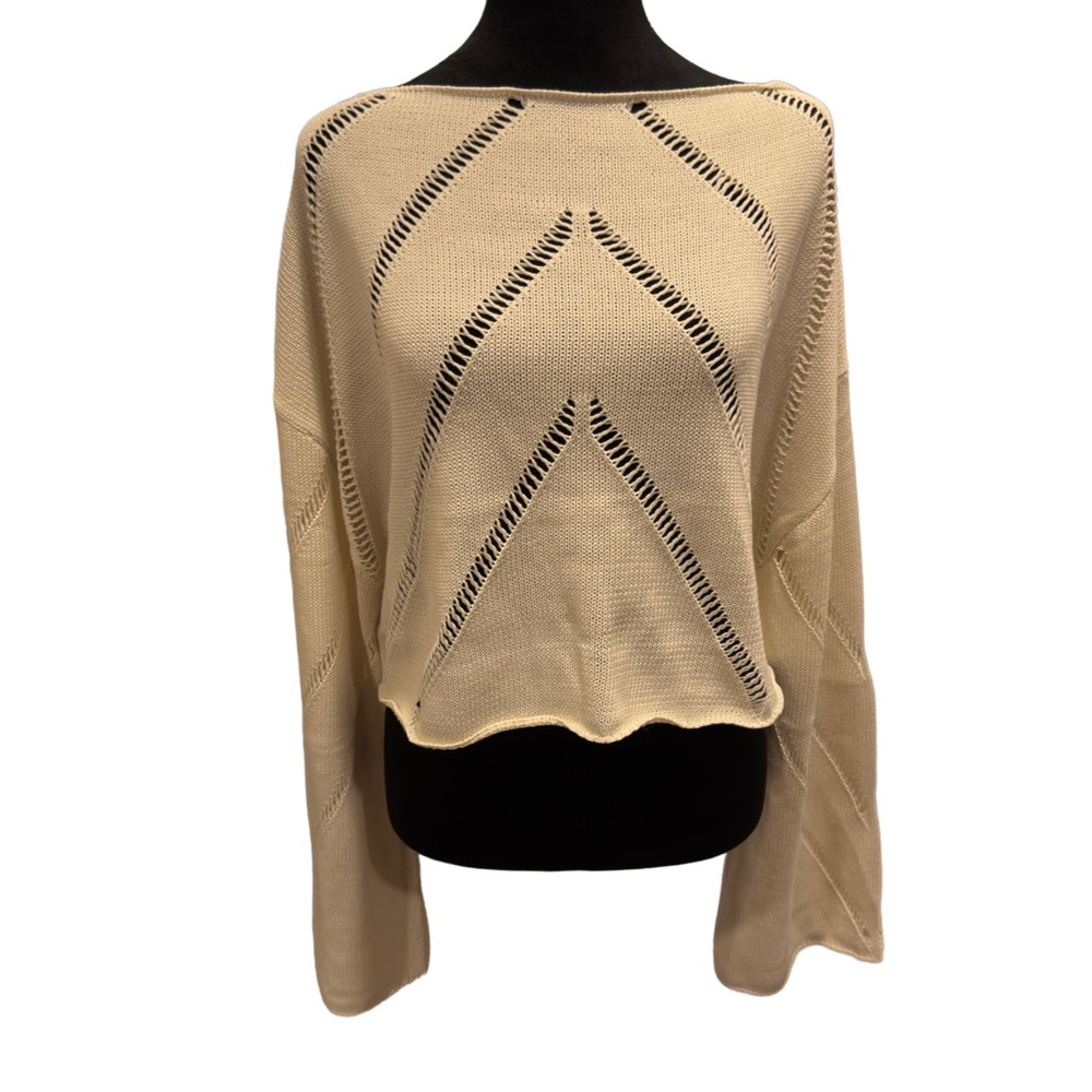 Elegant Cream Cropped Sweater